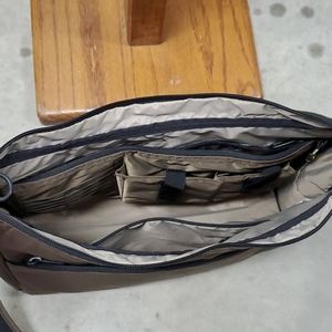 Pacsafe Bags - Anti-theft Travel Handbag Pacsafe Bags - Anti-theft Travel Handbag